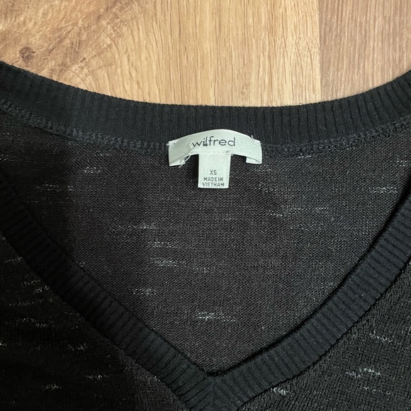 Aritzia Wilfred sweater - Picture 3 of 4